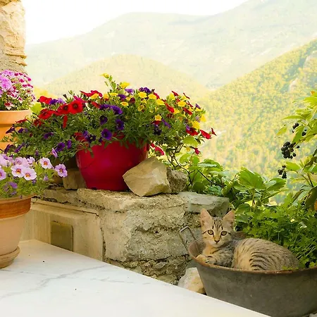 Apartment Chateau Des Gipieres Bij De Mont Ventoux *