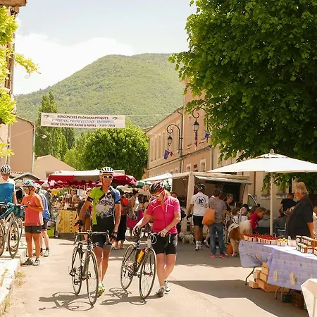 Chateau Des Gipieres Bij De Mont Ventoux